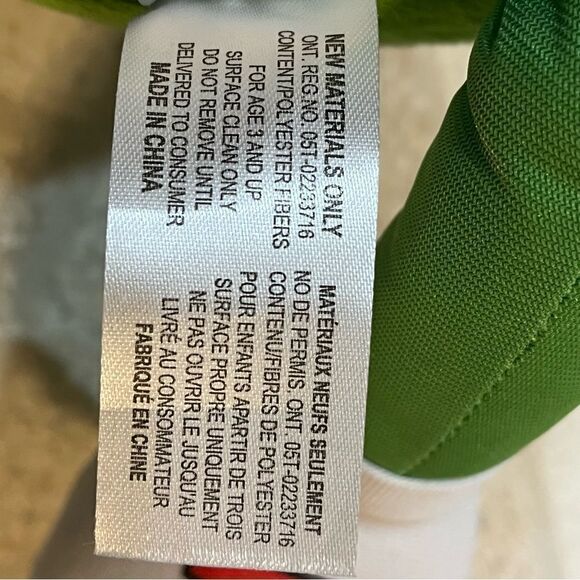 Fiesta Mr. Pickle Stuffed Plush Toy Green NWT pet free smoke free home - Picture 10 of 11